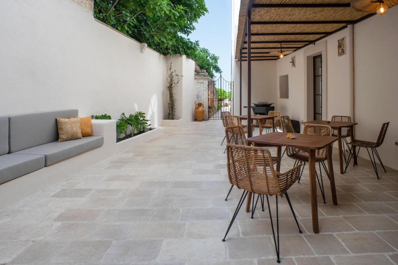 Palazzo Frangipane Bed & Breakfast Salve